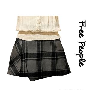🆕 FREE PEOPLE Black & Grey Plaid skirt size 12